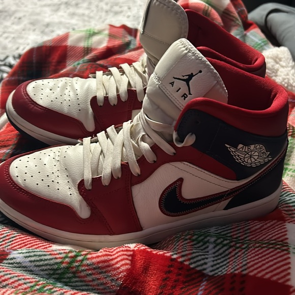 Nike Air Jordan’s - Picture 3 of 6